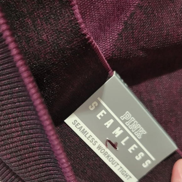 Pink seamless leggings - Picture 4 of 4